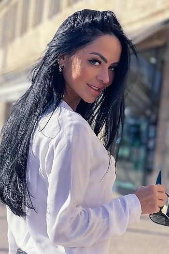 ID: 2401440,  Anastasia, 41