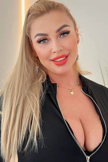 ID: 2401443,  Viktoriia, 42