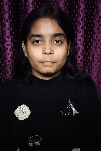 ID: 2402317,  Prachi, 23