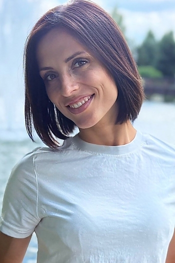 ID: 2402699,  Inna, 33