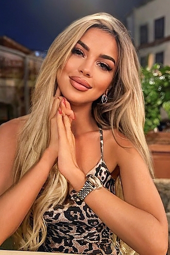 ID: 2402901,  Alina, 31