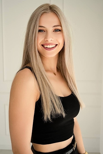 ID: 2403410,  Katerina, 33