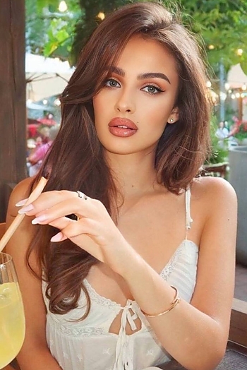 ID: 2403697,  Yevhenia, 25