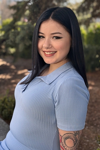 ID: 2404501,  Veronika, 18