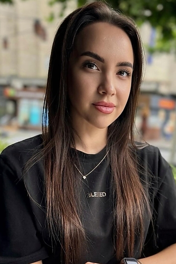 ID: 2404519,  Diana, 29