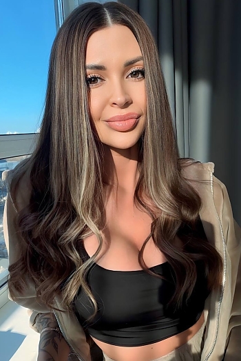 ID: 2405599,  Yuliia, 36