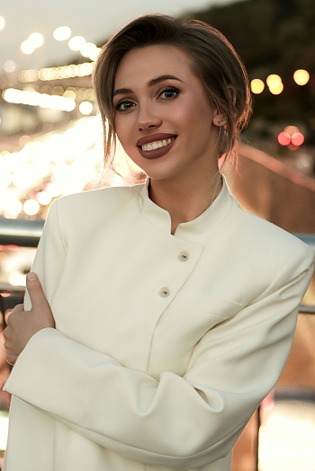 ID: 2405916,  Anastasia, 28