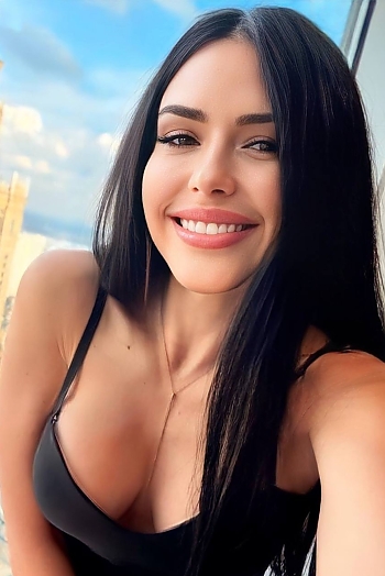 ID: 2406183,  Yarina, 40