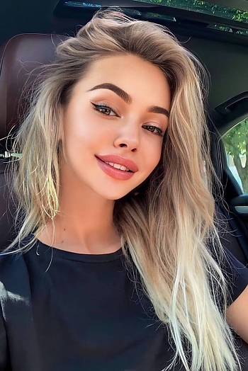 ID: 2406653,  Diana, 27