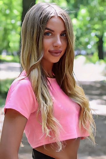 ID: 2407800,  Elena, 36