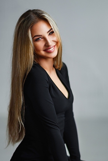 ID: 2408328,  Anhelina, 34