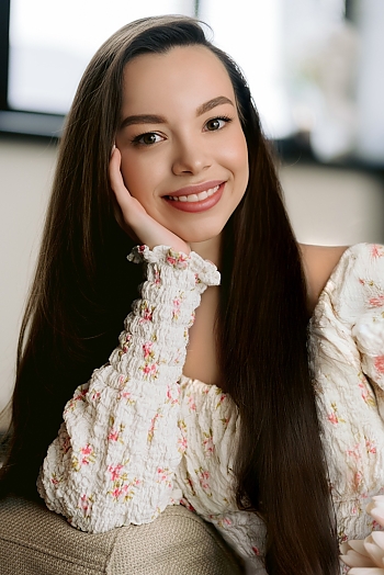 ID: 2408436,  Liza, 26