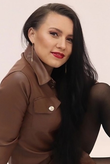 ID: 2408438,  Viktoriia, 43