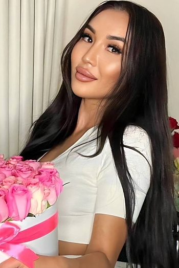 ID: 2408472,  Albina, 36