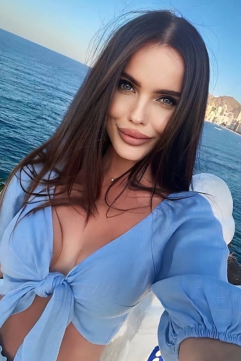 ID: 2408532,  Liliya, 35