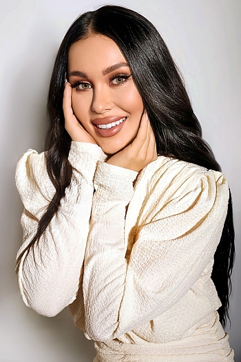 ID: 2408564,  Daria, 25