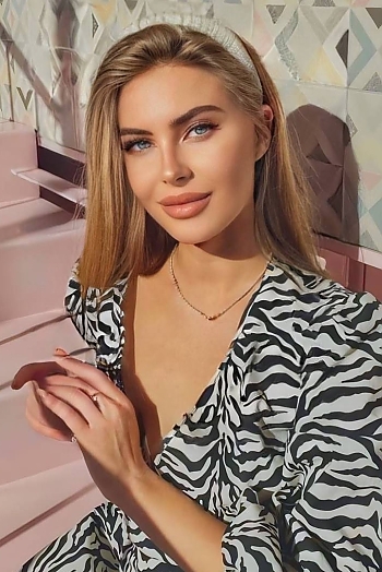 ID: 2411186,  Ekaterina, 24