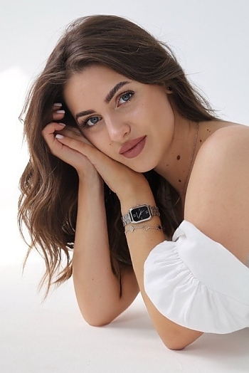 ID: 2412718,  Anastasiia, 27