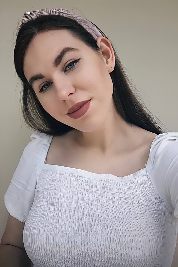 ID: 2414056,  Kateryna, 25