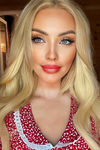Anastasia, 30 years old from Ukraine, Kharkiv