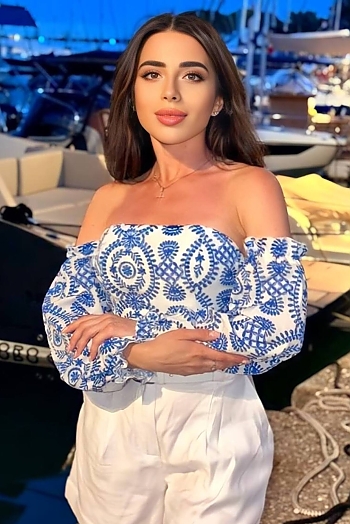 ID: 2416128,  Viktoria, 25