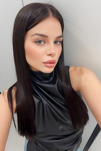 ID: 2417473,  Karolina, 19