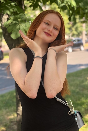 ID: 2418561,  Oleksandra, 19