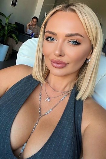 ID: 2421421,  Elizaveta, 35