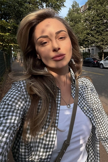 ID: 2422967,  Kristina, 36