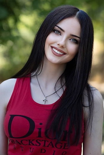 ID: 2424561,  Anastasia, 18