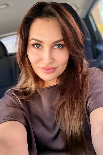 ID: 2425565,  Viktoria, 49