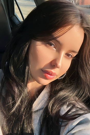 ID: 2427425,  Eleonora, 19