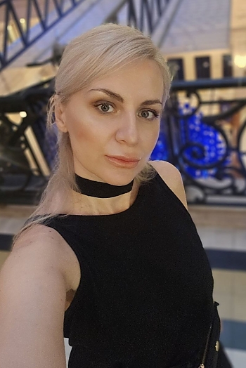 ID: 2427873,  Olena, 46
