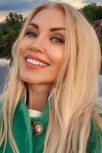 ID: 2428399,  Ksenia, 49