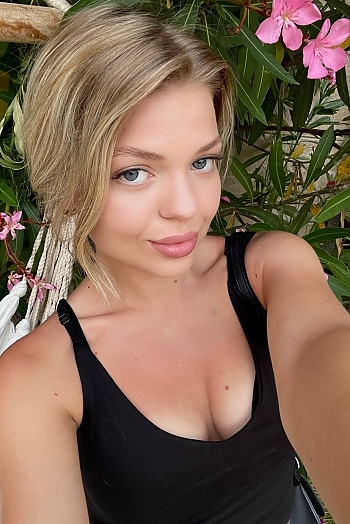 ID: 2428633,  Viktoriia, 22