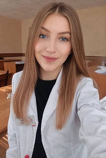 ID: 2433587,  Iryna, 23
