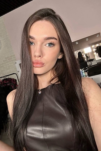 ID: 2433777,  Kseniia, 21