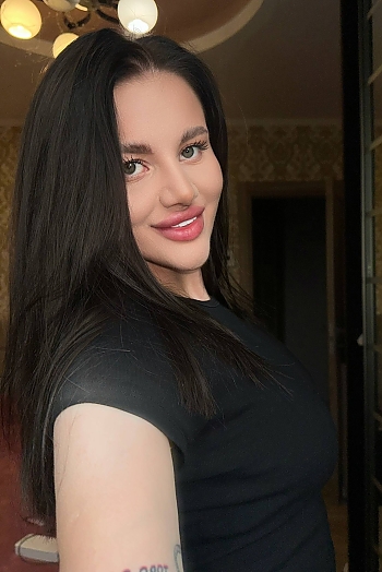ID: 2435855,  Yuliia, 21