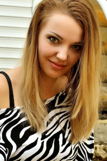 Inna, 30 years old from Ukraine, Kherson