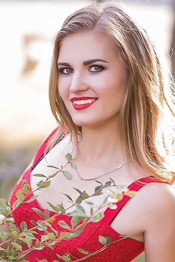 Elena, 30 years old from Ukraine, Varvarovka