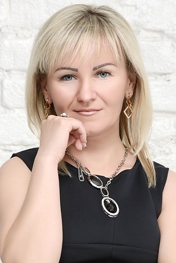 Elena, 37 years old from Ukraine, Kharkov