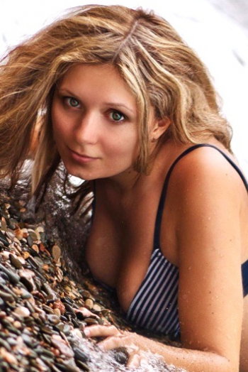 Alena, 35 years old from Ukraine, Lugansk