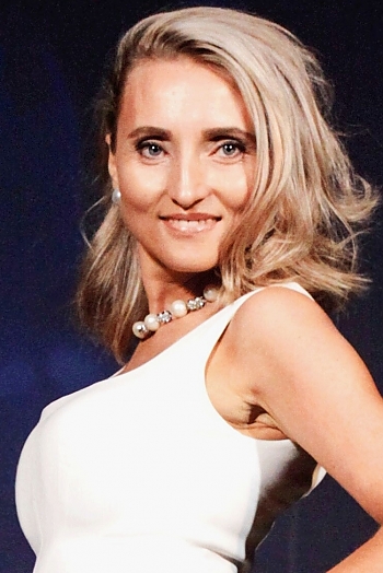 Ukrainian Single Oksana Blue Eyes 46 Years Old Id543014 9337