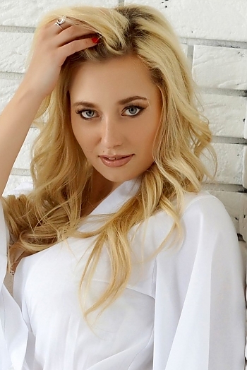 ID: 586654,  Nataliya, 40