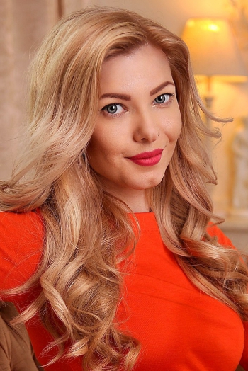 Elena, 37 years old from Ukraine, Dnipro