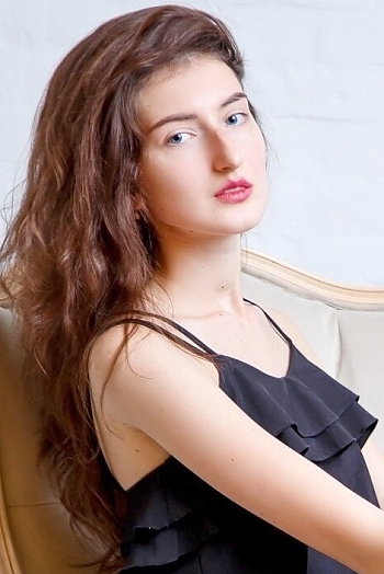 Kristina, 26 years old from Ukraine, Zaporozhye