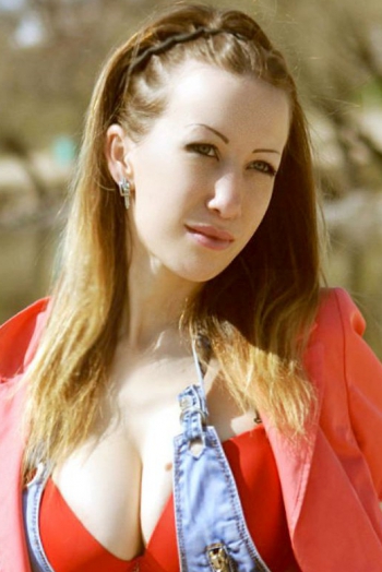 Oksana, 32 years old from Ukraine, Nikopol