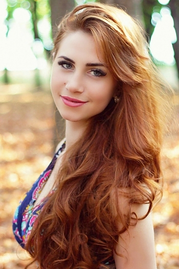 Irina, 28 years old from Ukraine, Dnipro