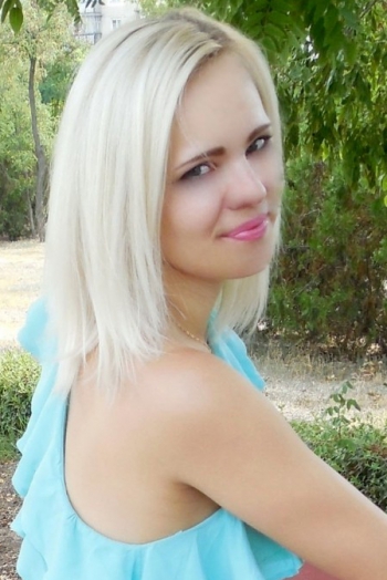 Anastasia, 36 years old from Ukraine, Velikodolinskoe