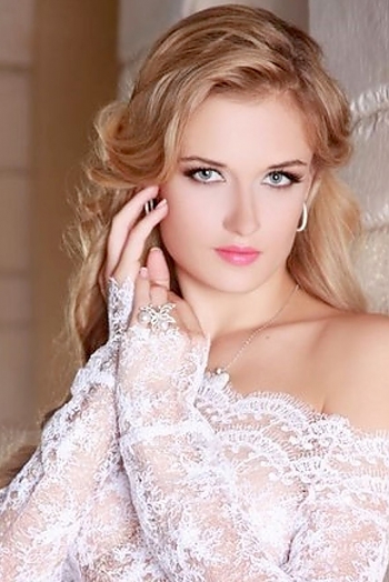 Olga, 32 years old from Ukraine, Korosten